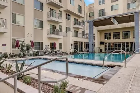 Paradise Cozysuites Under The Palms W Jacuzzi 19 Phoenix